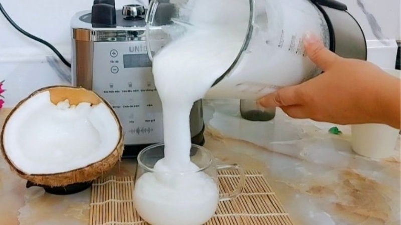 Sinh tố dừa sáp 2