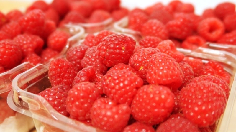 Bước 1: Sơ chế nguyên liệu