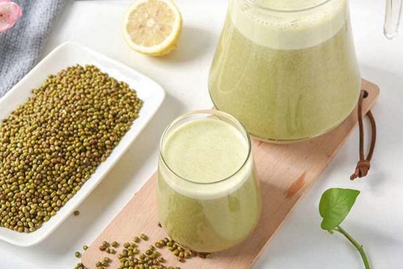 sinh tố rau má đậu xanh ảnh 3