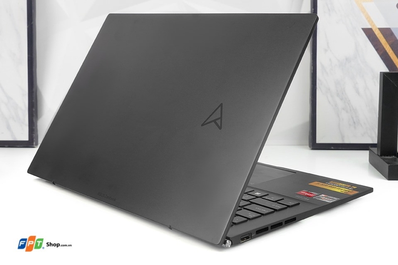 Sinh viên nên mua Asus Zenbook nào (ảnh 1)