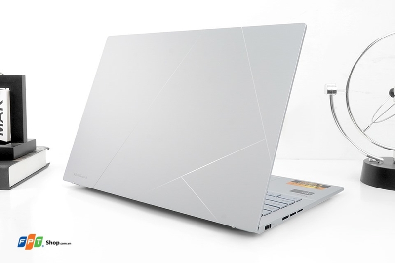 Sinh viên nên mua Asus Zenbook nào (ảnh 3)