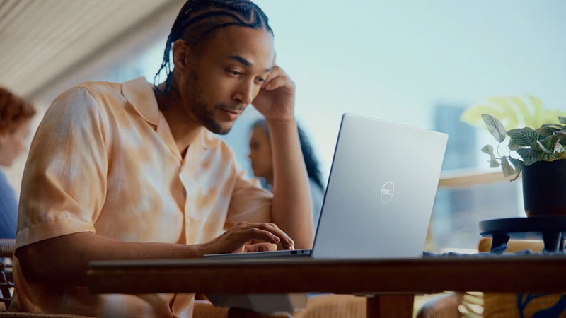 Dell Inspiron là dòng máy tính rất được sinh viên và nhân viên văn phòng ưa thích