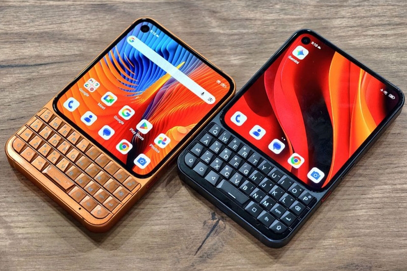 Smartphone màn hình tí hon - 07