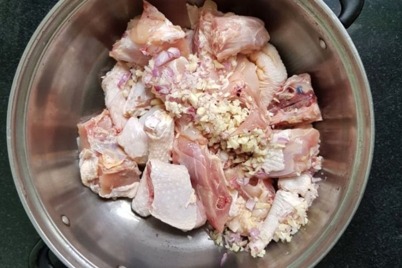 lẩu gà nấu chao 1