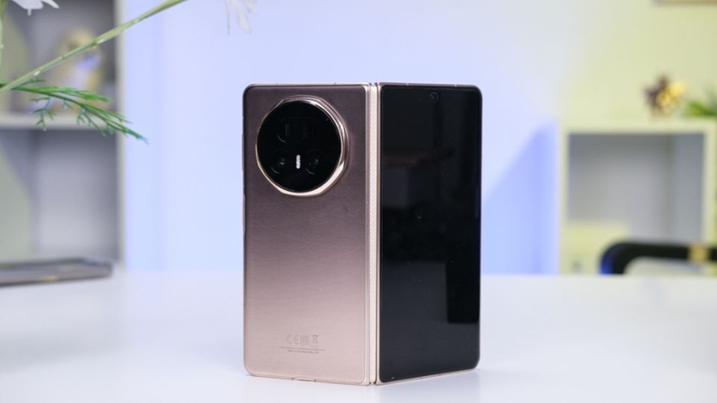 so sánh HONOR Magic V5 vs HONOR Magic V3 1