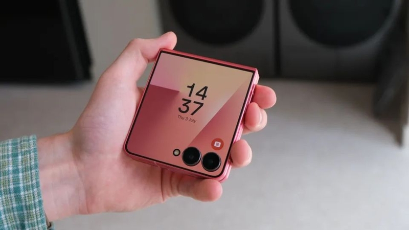 so sánh HONOR Magic V5 vs Samsung Galaxy Z Flip7 3