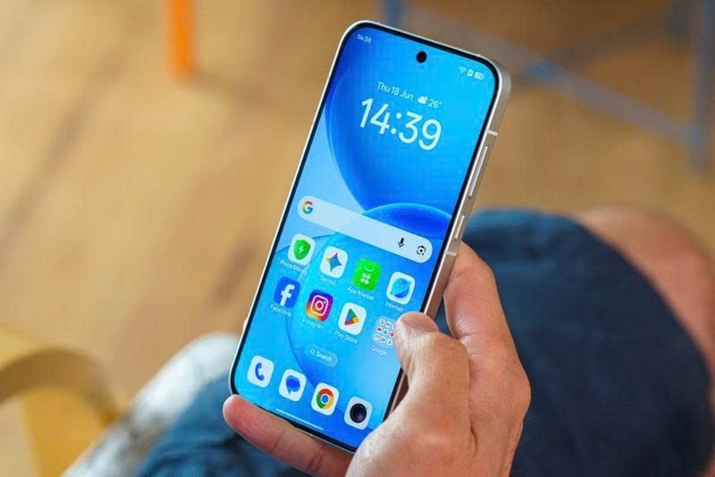 so sánh OPPO Reno16 và OPPO Reno16 F ảnh 2