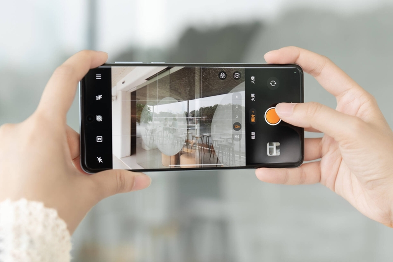 so sánh Oppo Find X8 Pro và iPhone 16 Pro Max 3.jpg