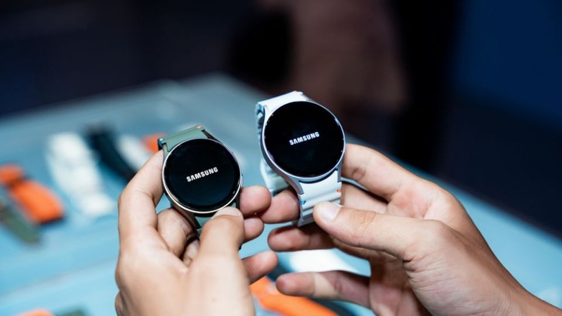 So sánh Samsung Galaxy Watch7 và Galaxy Watch Ultra 5