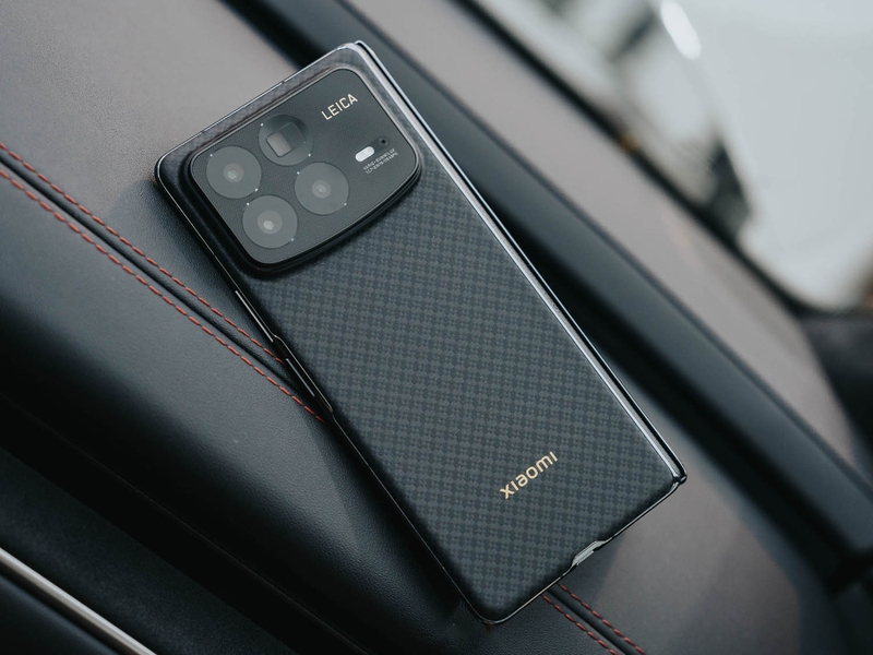so sánh Xiaomi Mix Fold 4 và OnePlus Open 1.jpg