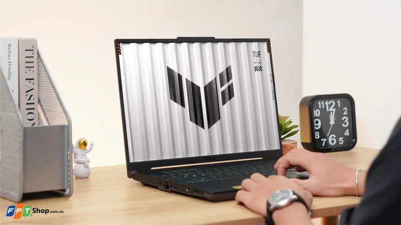 So sánh ASUS TUF F16 và Gaming V16 6