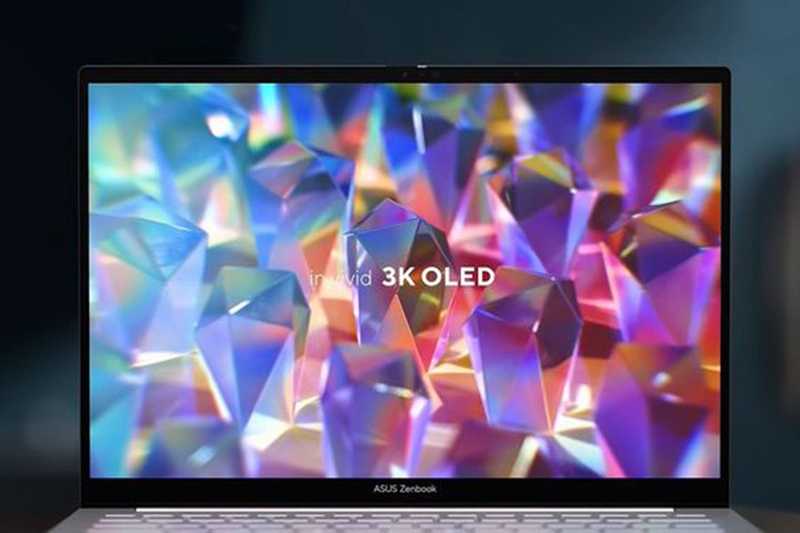 so sánh laptop Asus ZenBook và Asus ROG - 11