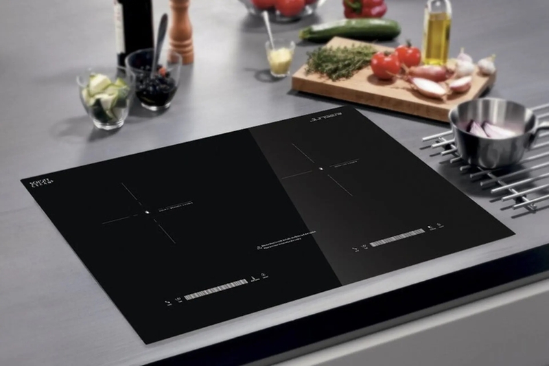 so sánh bếp từ Bosch và Junger 2