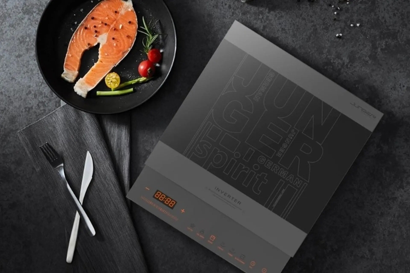 so sánh bếp từ Bosch và Junger 5