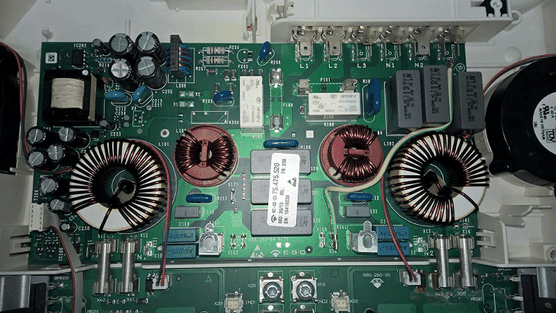 Bếp từ Canzy tích hợp công nghệ biến tần Inverter trên các bo mạch