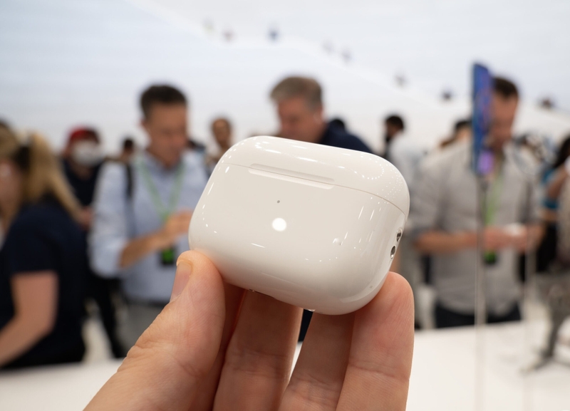 so sánh Buds 2 Pro và Airpod Pro 1