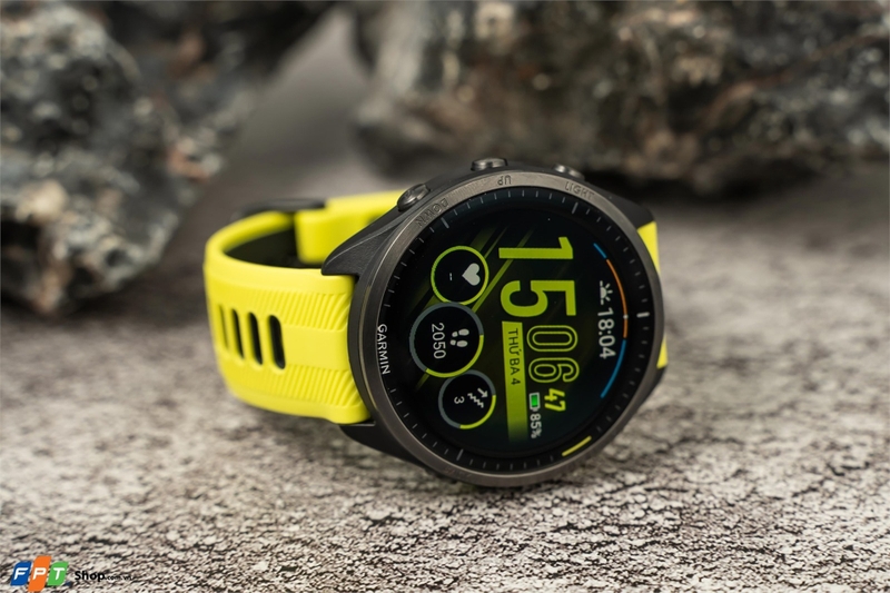 So sánh chi tiết Garmin Forerunner 965 và Garmin Forerunner 955 Solar 9