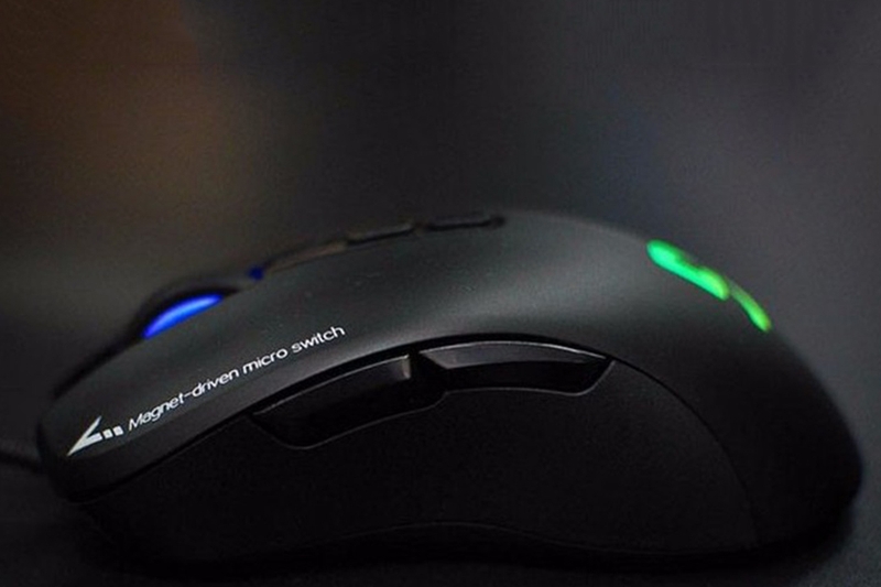 So sánh chuột Fuhlen G90 và Logitech G102 1