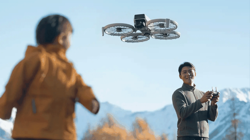 DJI Flip có thể truyền hình ảnh trực tiếp ở khoảng cách xa