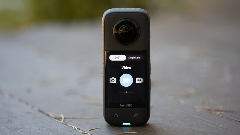 so sánh DJI Osmo Pocket 3 với Insta360 X3 4