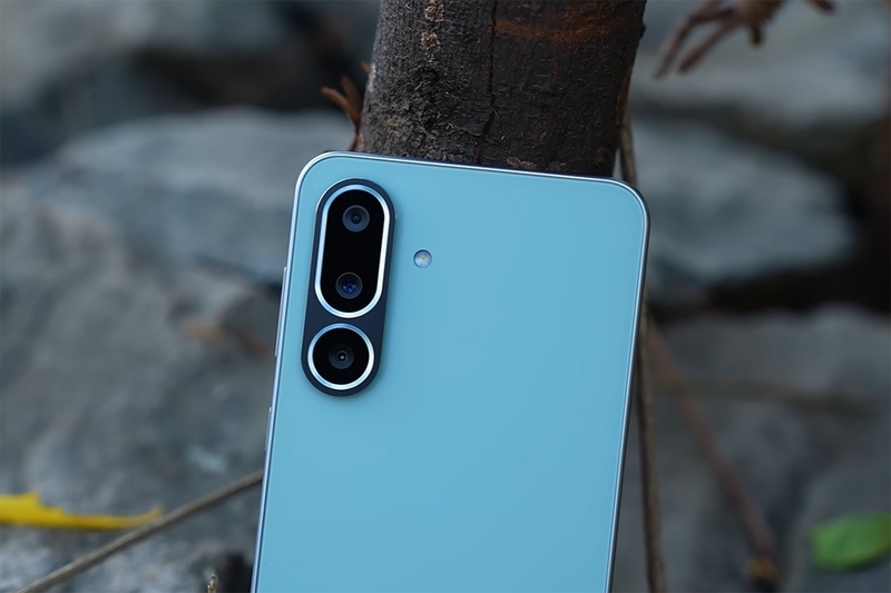 So sánh Galaxy M56 và Redmi Note 14 Pro Plus 7