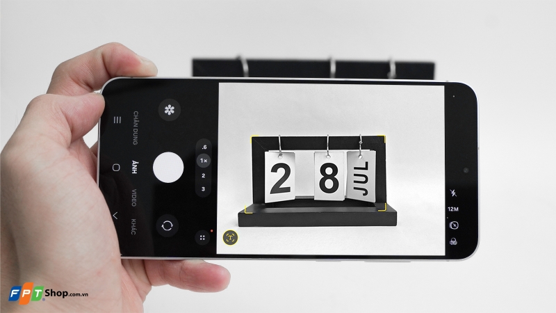 so sanh galaxy s25 fe va galaxy a36 ve camera
