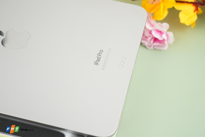 so-sanh-galaxy-tab-s10-ultra-va-ipad-pro-m4-14.png