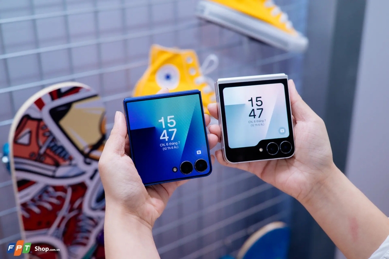 So sánh Galaxy Z Flip7 và Galaxy Z Flip6 1