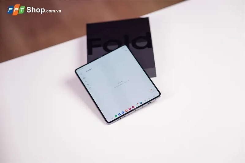 So sánh Galaxy Z Fold 7 vs Fold 4 (ảnh 1)