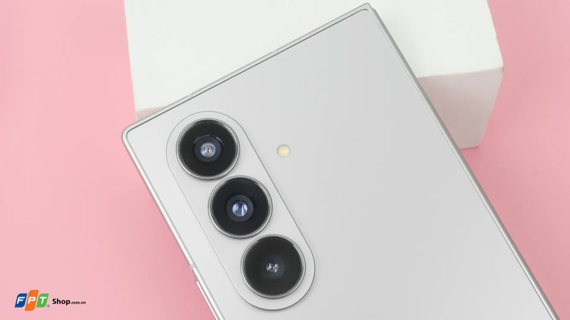 So sánh Galaxy Z Fold 7 và OPPO Find N5 5