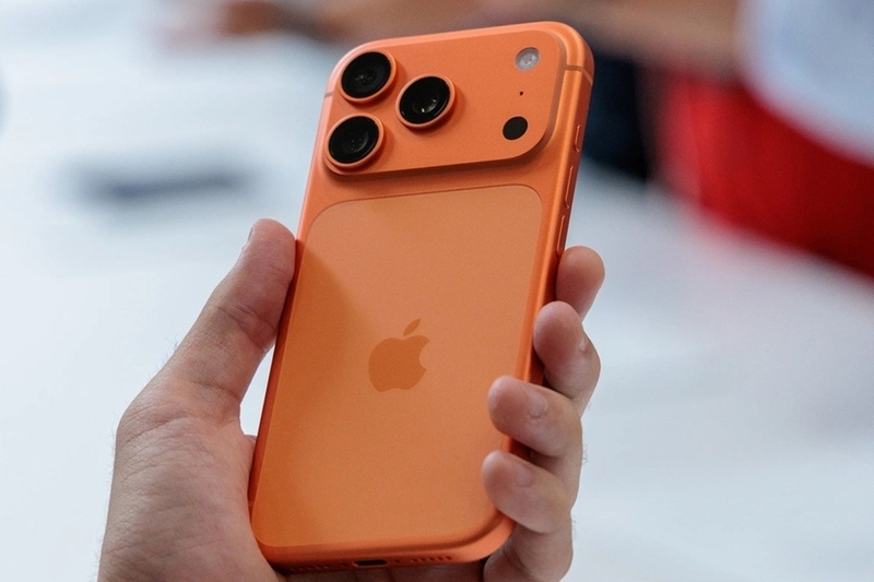So sánh Galaxy Z Fold 8 Ultra và iPhone 17 Pro Max - hình 3