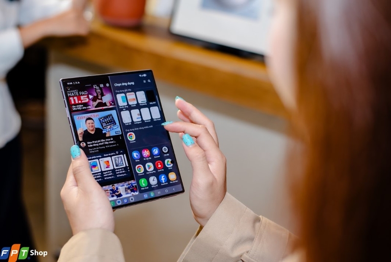 So sánh Galaxy Z Fold8 và Sony Xperia 1 VIII - hình 8