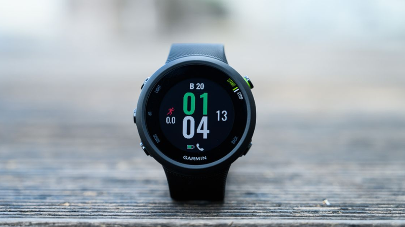 So sánh Garmin Forerunner 55 và 45 2