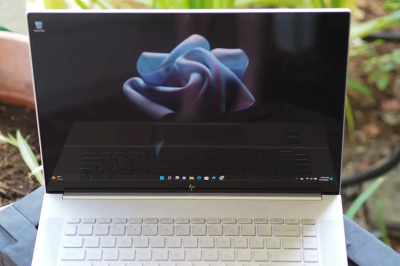 So sánh laptop HP Envy và HP Victus - 10