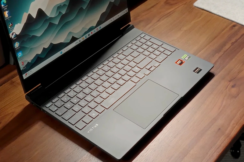 So sánh laptop HP Envy và HP Victus - 05