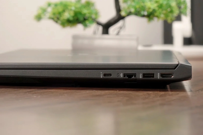 So sánh laptop HP Envy và HP Victus - 03