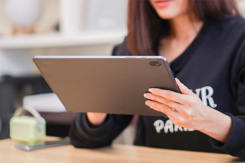 So sánh iPad Gen 9 và Samsung Galaxy Tab S7 FE 4