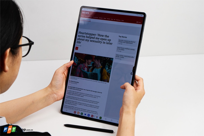 so sanh ipad pro m4 va galaxy tab s9 ultra ve man hinh