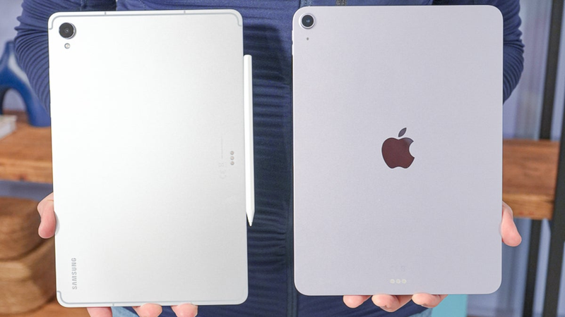 So sánh iPad và máy tính bảng Samsung 9