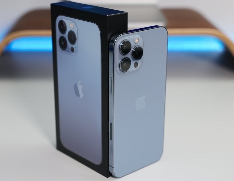 So sánh iPhone 15 Plus và iPhone 13 Pro Max - hình 2