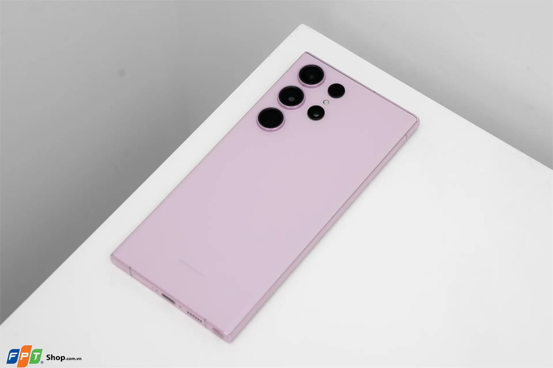 So sánh iPhone 16 Pro Max và S23 Ultra - hình 2