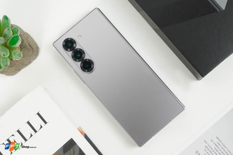 So sánh iPhone 16 Pro và Galaxy Z Fold 6 (ảnh 8)