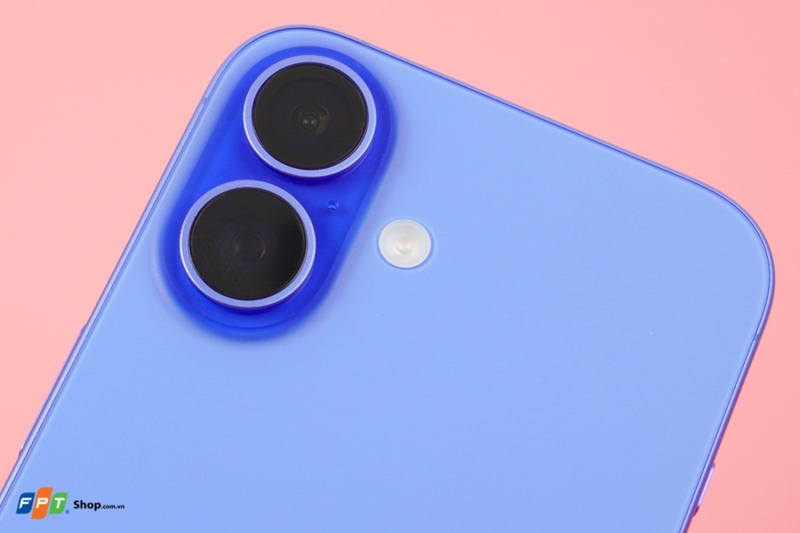 So sánh iPhone 16 và Xiaomi 14 Ultra (hình 11)