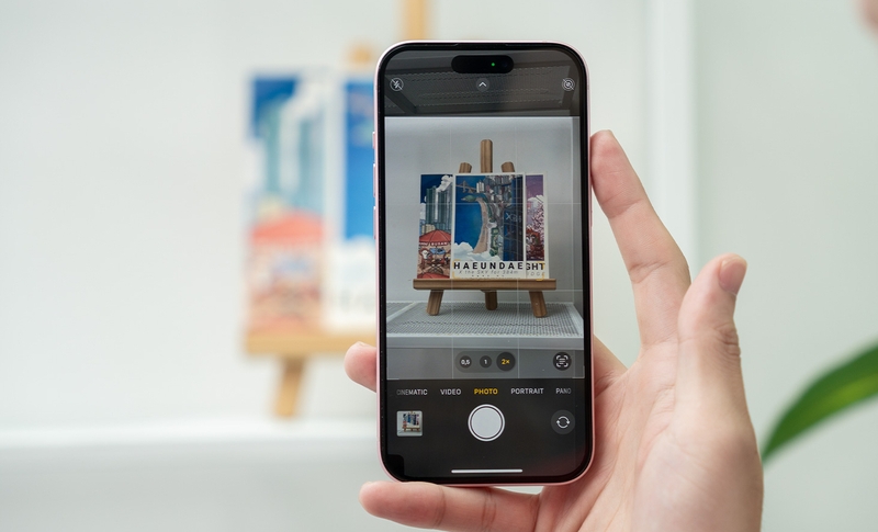 so sánh iPhone 16e và iPhone 15 hình 7