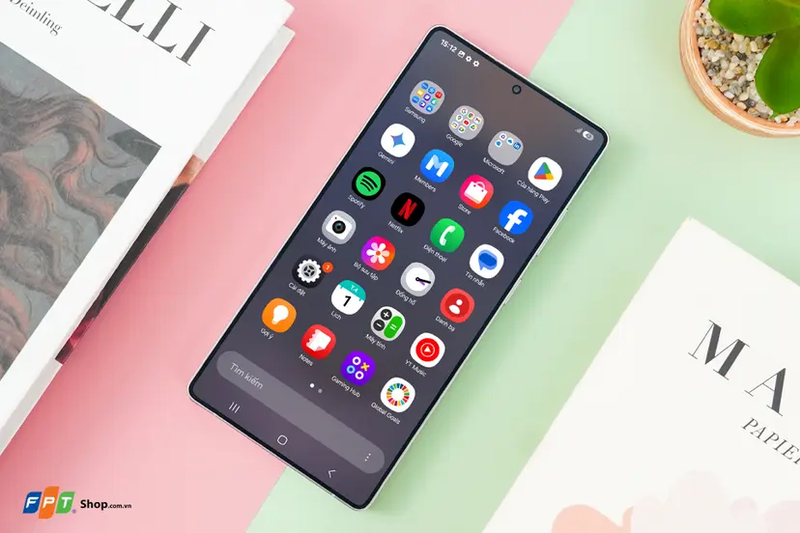 So sánh iPhone 17 Pro Max và Samsung S25 Ultra - hình 4