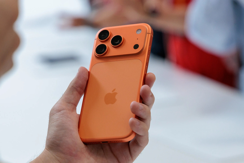 So sánh iPhone 17 Pro và S25 Plus - hình 1