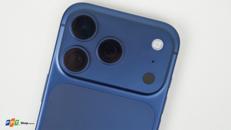so sanh iphone 17 pro va xiaomi 17 pro ve camera