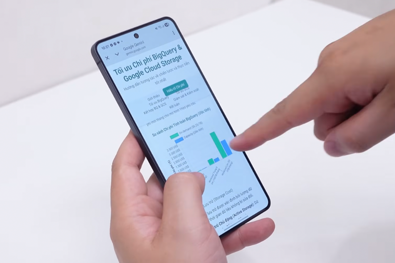 So sánh iPhone Air vs Galaxy S25 Plus (7)