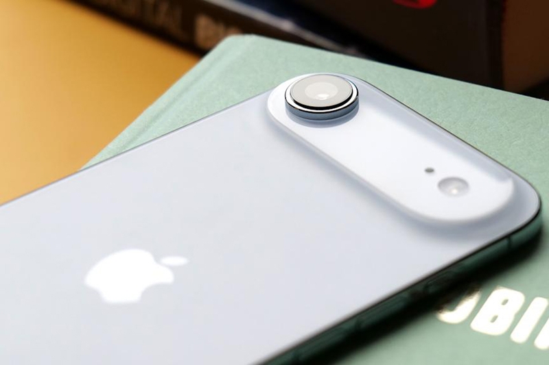 So sánh iPhone Air vs iPhone 15 Plus - 09