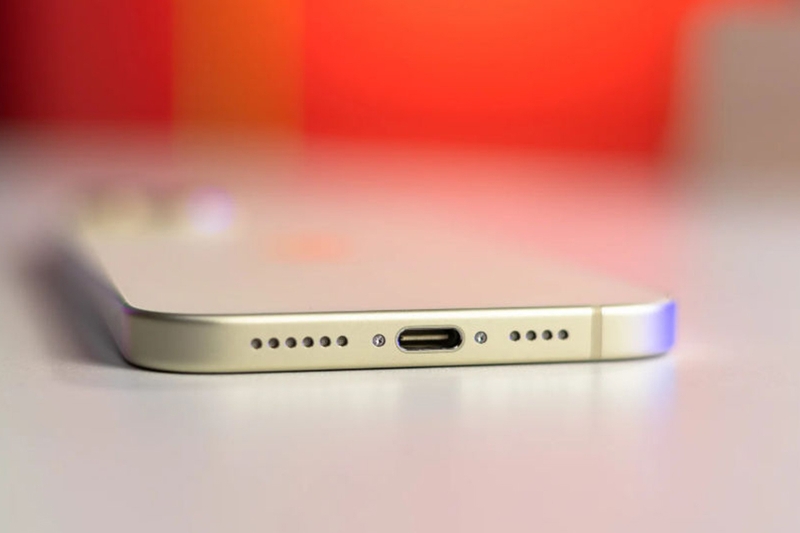 So sánh iPhone Air vs iPhone 15 Plus - 12